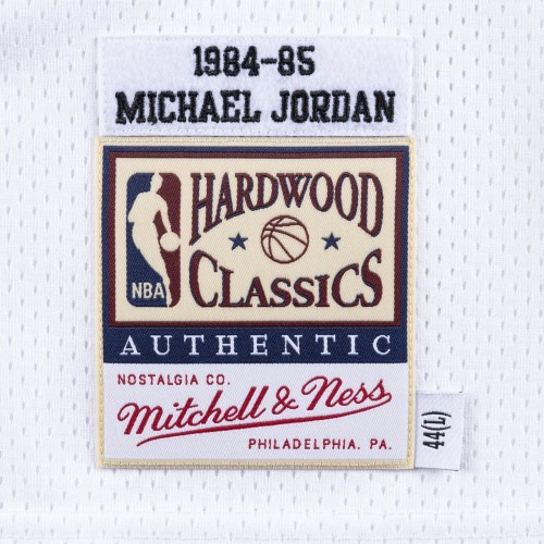 Men's Chicago Bulls Michael Jordan #23 Throwback White 1984-85 Hardwood Classics Player Jersey Men's Chicago Bulls Michael Jordan #23 Throwback White 1984-85 Hardwood Classics Player Jersey