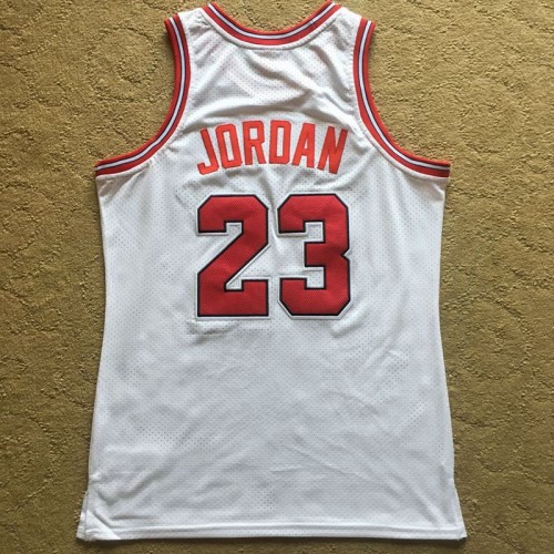 Men's Chicago Bulls Michael Jordan #23 Throwback White 1984-85 Hardwood Classics Player Jersey Men's Chicago Bulls Michael Jordan #23 Throwback White 1984-85 Hardwood Classics Player Jersey