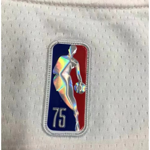 Men's Chicago Bulls Michael Jordan #23 Nike White 2021/22 Swingman NBA Jersey - Icon Edition Men's Chicago Bulls Michael Jordan #23 Nike White 2021/22 Swingman NBA Jersey - Icon Edition