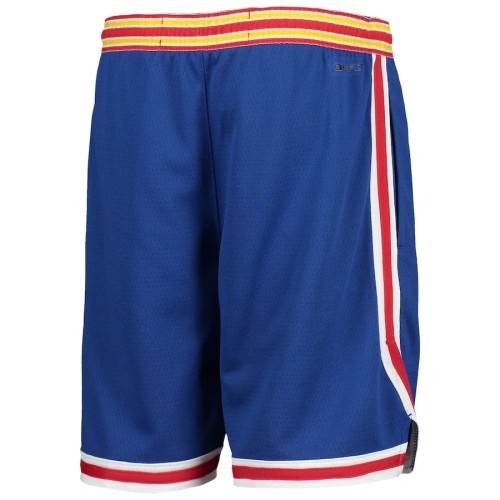 Men's Golden State Warriors Nike Royal 2021/22 Courtside Swingman Performance Shorts - Classic Edition Men's Golden State Warriors Nike Royal 2021/22 Courtside Swingman Performance Shorts - Classic Edition