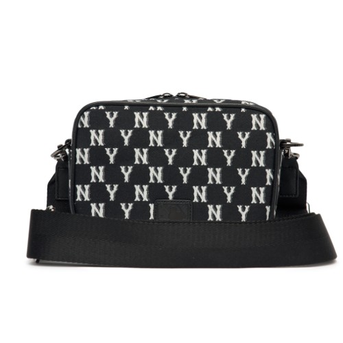 MONOGRAM JACQUARD MINI CROSS BAG NEW YORK YANKEES MONOGRAM JACQUARD MINI CROSS BAG NEW YORK YANKEES