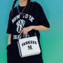 Varsity Basic Canvas S-Tote Bag NEW YORK YANKEES Varsity Basic Canvas S-Tote Bag NEW YORK YANKEES