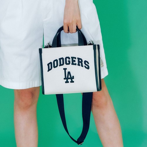 Varsity Basic Canvas S-Tote Bag Los Angeles Dodgers Varsity Basic Canvas S-Tote Bag Los Angeles Dodgers