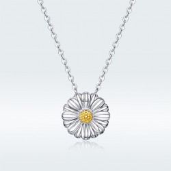 Daisy Necklace